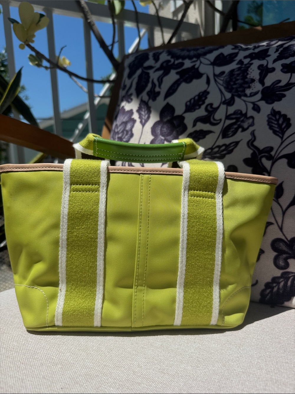 Vintage Green Coach Nylon Tote Bag Rare Color Y2K Purse - Picture 3 of 12